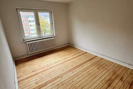 Sanierte 2 Zimmer Wohnung bereit zum einziehen. 2 zimmer