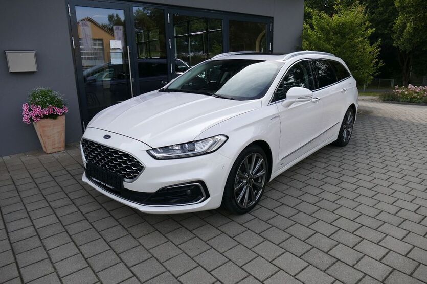 Ford Mondeo 160.000 km 16.990 € Stamsried 93491