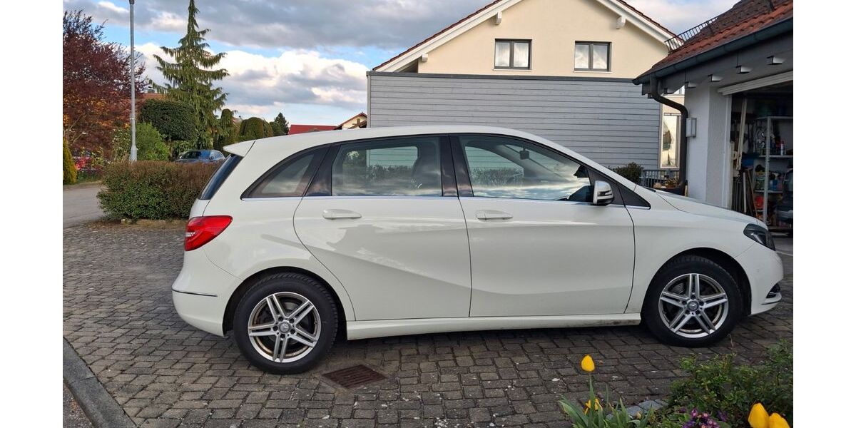 Mercedes-Benz B 180 171.400 km 7.500 &euro; Ertingen 88521