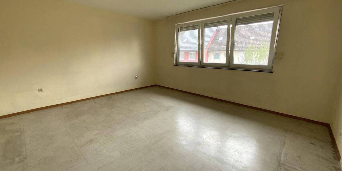 Reihenmittelhaus Schwandorf - 5 Zimmer, 95 m&sup2;, 165.000&euro; | Angebot:26358779
