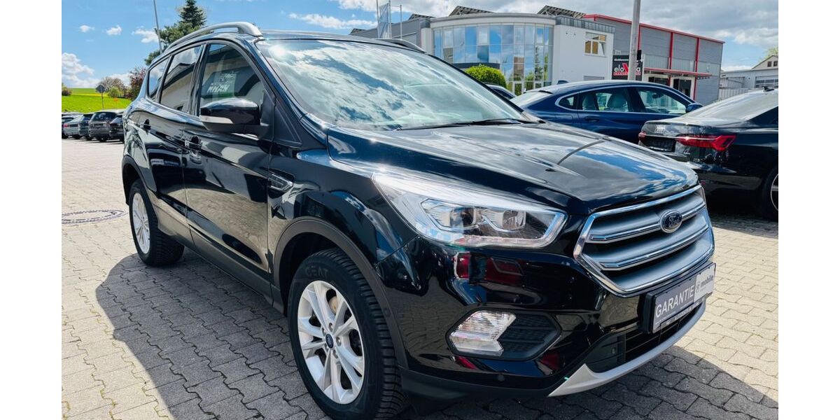 Ford Kuga 141.000 km 15.470 &euro; Bad Rappenau 74906