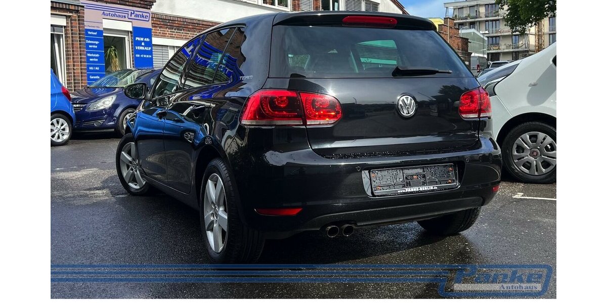 VW Golf VI Team Lim*SHZ*Klima*PDC*Tempo* 206.982 km 4.990 &euro; Berlin 13187