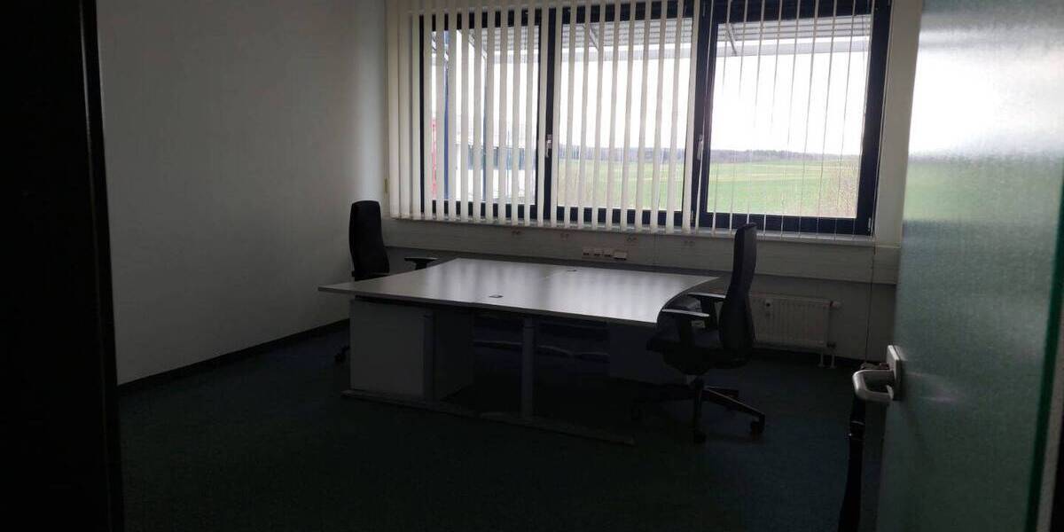 Gewerbeobjekt Zwickau Stenn - 415&euro; | Angebot:26442214