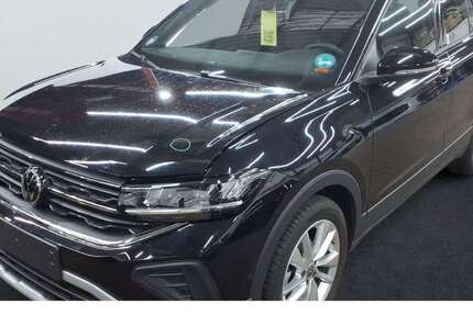 VW T-Cross 5.470 km 23.940 &euro; Bad Homburg 61348