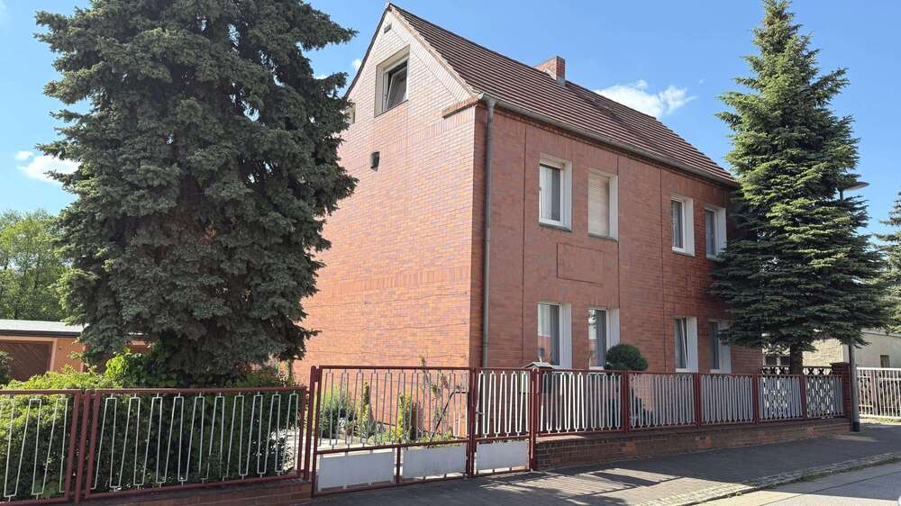 Einfamilienhaus Spremberg - 7 Zimmer, 125 m&sup2;, 185.000&euro; | Angebot:25197202