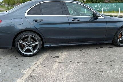 Mercedes-Benz C 250 278.000 km 11.300 &euro; Berlin 12057