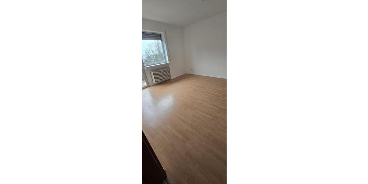 Erdgeschoßwohnung Saarbrücken West - 3 Zimmer, 75 m&sup2;, 1.000&euro; | Angebot:26396064
