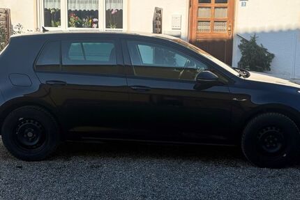 VW Golf 105.000 km 9.990 &euro; Althegnenberg 82278
