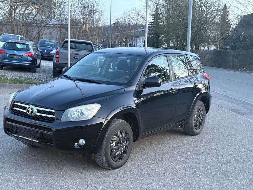 RAV 4
