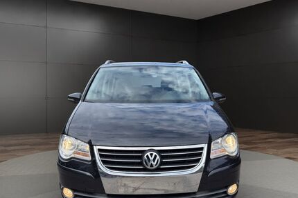 VW Touran 254.700 km 3.999 &euro; Berlin 13089