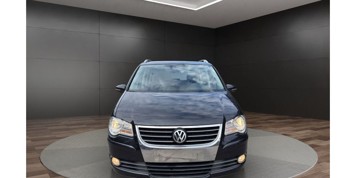VW Touran 254.700 km 3.999 &euro; Berlin 13089