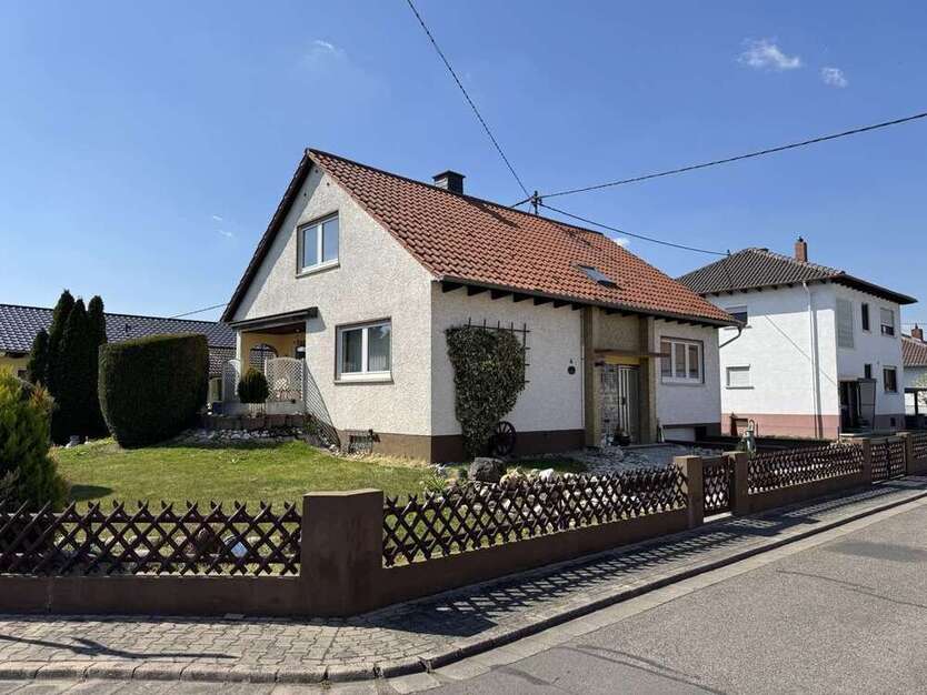 Haus zum Kaufen in Eich 298.000 € 125 m²