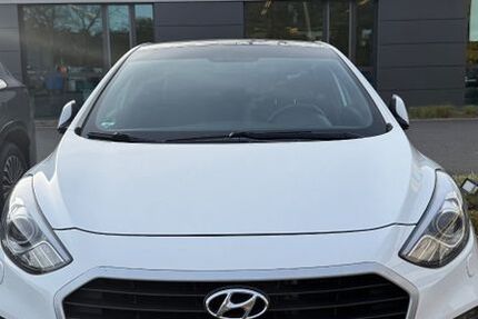 Hyundai i30 107.000 km 11.200 &euro; Nürnberg 90419