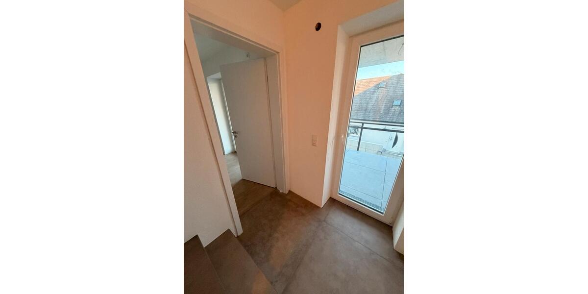 Doppelhaushälfte Burgau - 5 Zimmer, 135 m&sup2;, 1.490&euro; | Angebot:26383338