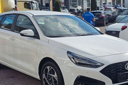 Hyundai i30 20.800 km 17.950 &euro; Leonberg 71229