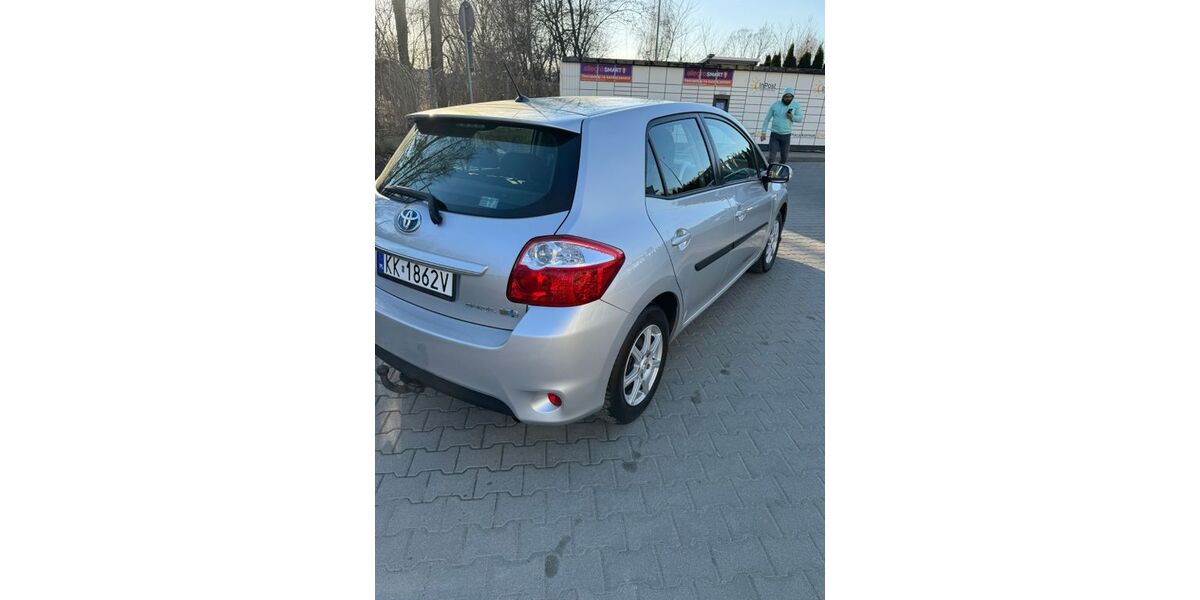 Toyota Auris 211.000 km 6.900 &euro; kraków 18292