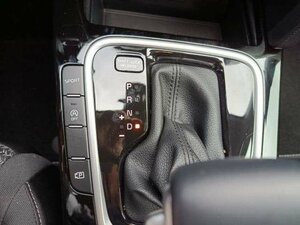 Kia Ceed SW / ceed SW CEED SW 1.5T AUTOMATIK VISION |K 24.185 km 23.490 € Höhenkirchen-Siegertsbrun 85635