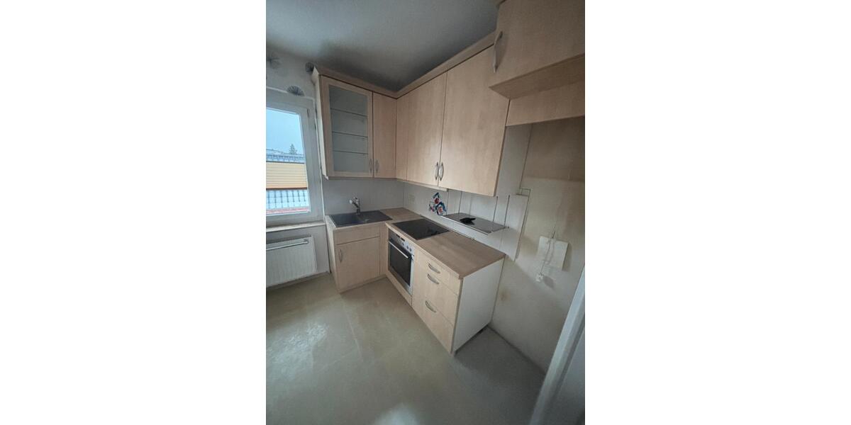 Etagenwohnung Jarmen - 5 Zimmer, 100 m&sup2;, 1.000&euro; | Angebot:26606275