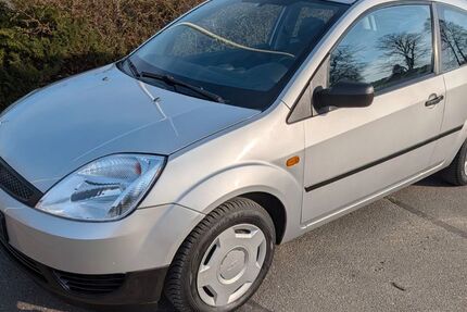 Ford Fiesta 118.245 km 1.799 &euro; Hamburg 22049