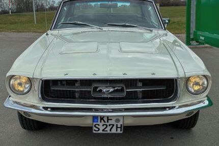 Ford Mustang 99.999 km 37.900 &euro; Apfeltrang 87674