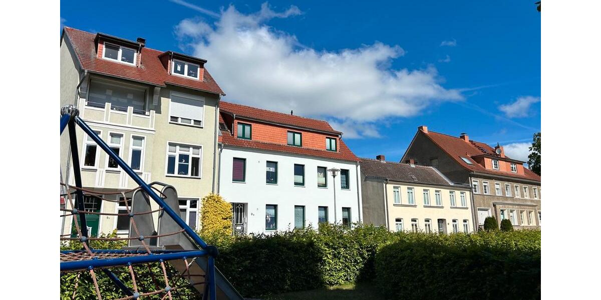 Mehrfamilienhaus, Wohnhaus Güstrow - 8 Zimmer, 245 m&sup2;, 420.000&euro; | Angebot:26990469