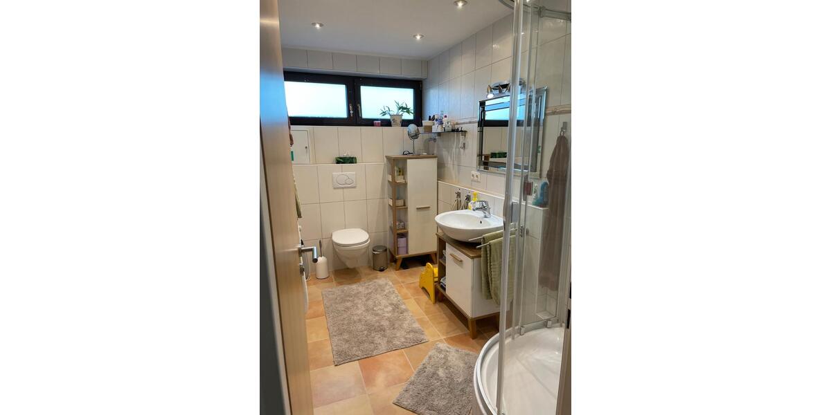 Etagenwohnung Radolfzell am Bodensee - 3 Zimmer, 83 m&sup2;, 380.000&euro; | Angebot:27014483