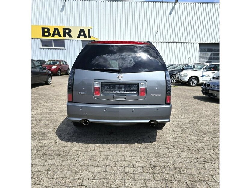 SRX 4X4 V8 Luxury PANO AT- NAVI XENON LEDER BEIGE