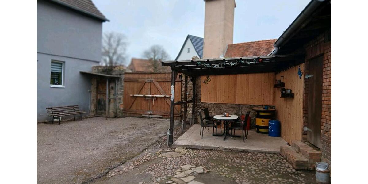Einfamilienhaus Arnstein - 11 Zimmer, 140 m&sup2;, 85.000&euro; | Angebot:26490585