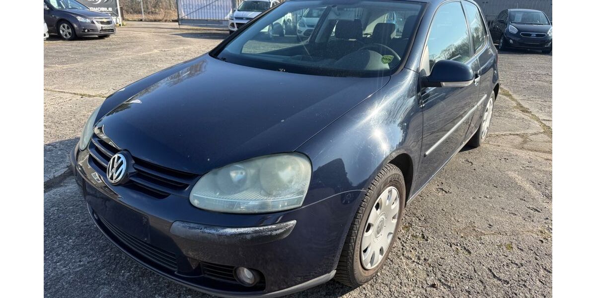 VW Golf 136.530 km 999 &euro; Trappenkamp 24610