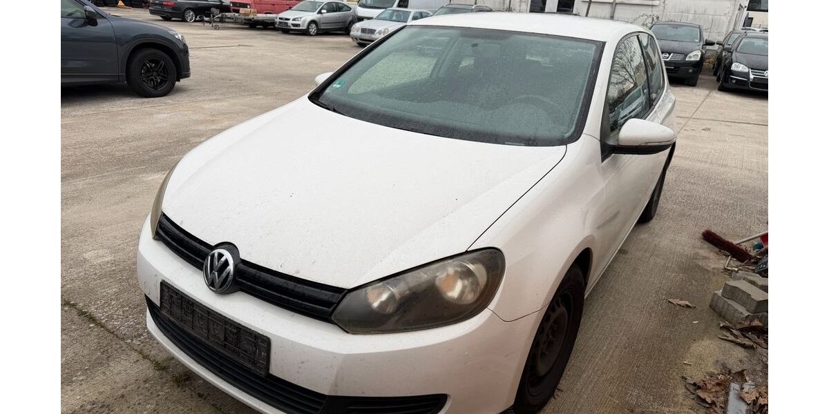 VW Golf 338.000 km 1.200 &euro; Bruchsal 76646