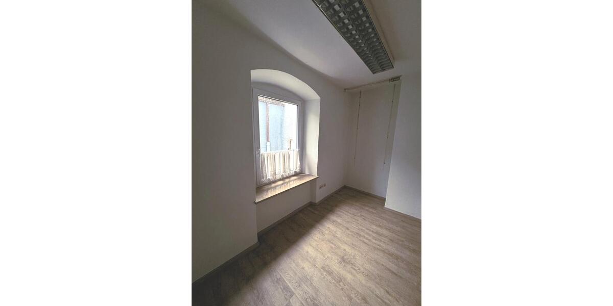 Gewerbeobjekt Amberg - 900&euro; | Angebot:26410822