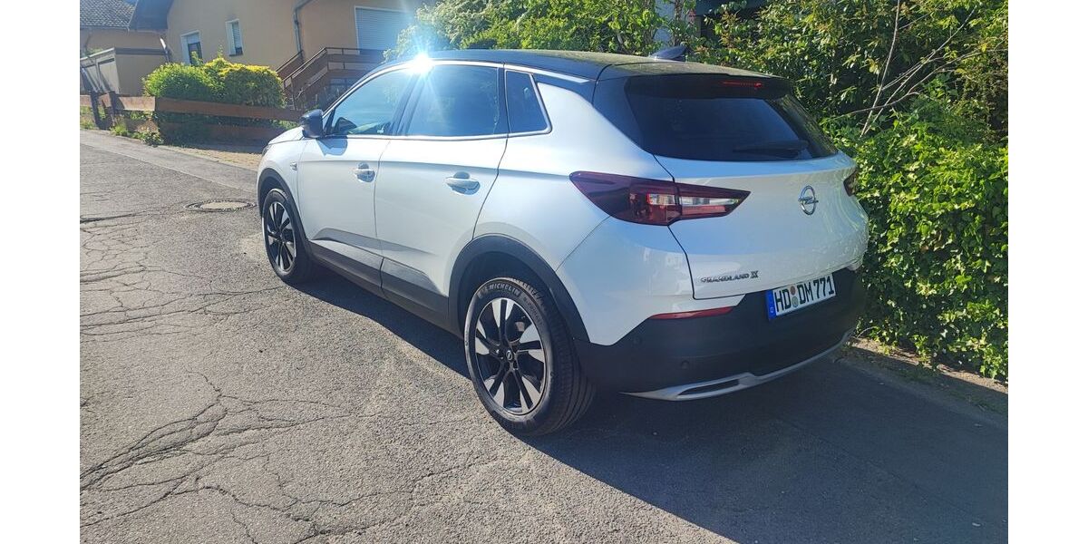 Opel Grandland (X) 94.500 km 13.950 &euro; Wilhelmsfeld 69259