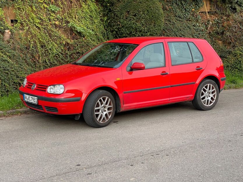 VW Golf 126.000 km 750 € Kernen 71394