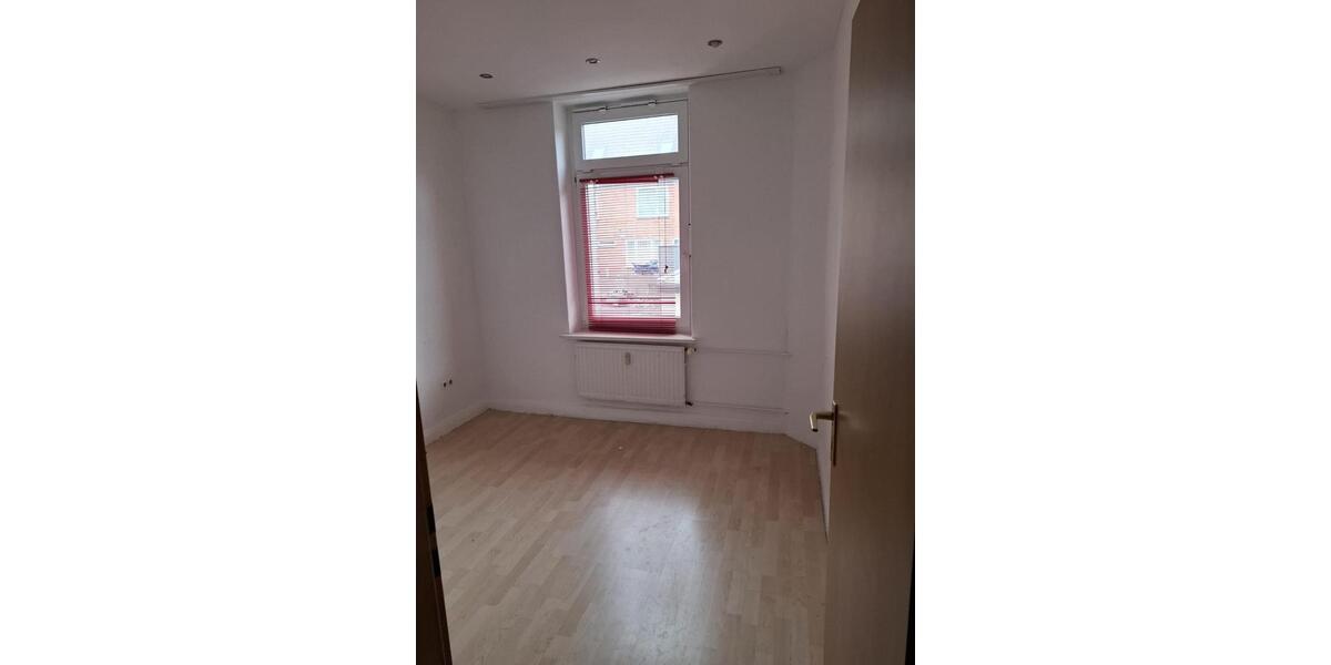 Etagenwohnung Kiel Gaarden-Ost - 2 Zimmer, 50 m&sup2;, 140.000&euro; | Angebot:27157519
