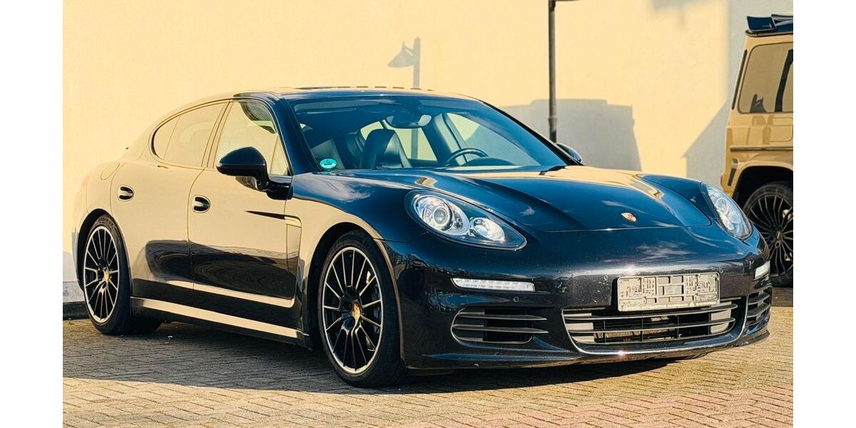 Porsche Panamera 136.000 km 34.990 &euro; Au am Rhein 76474