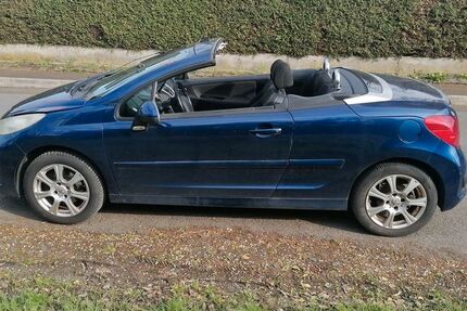 Peugeot 207 130.000 km 2.200 &euro; friedrichsdorf 61381