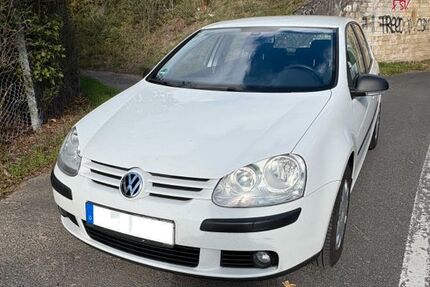 VW Golf 143.000 km 5.200 &euro; Heidesheim 55262