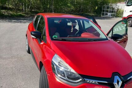 Renault Clio 122.300 km 4.900 &euro; Ibbenbüren 49479