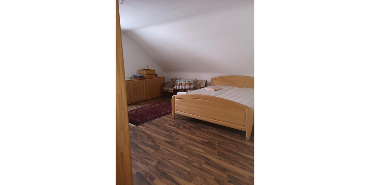 Etagenwohnung Wächtersbach - 4 Zimmer, 95 m&sup2;, 880&euro; | Angebot:26336184