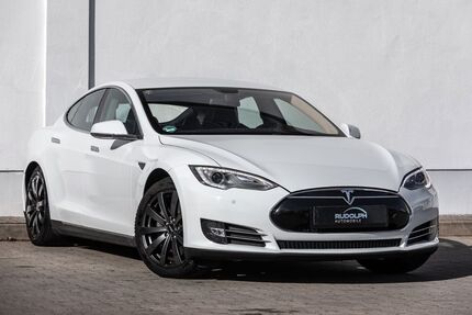 Tesla Model S 233.000 km 21.599 € Berlin 13088