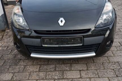 Renault Clio 164.000 km 2.999 € Eppenrod 65558