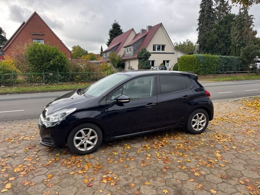 Peugeot 208 168.000 km 4.990 € Stelle 21435