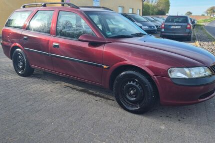 Opel Vectra 88.261 km 1.990 &euro; Oberleichtersbach/Breitenbach 97789