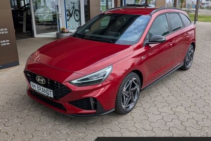 Hyundai i30 2.500 km 31.990 € Rostock 18146