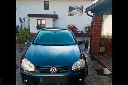 VW Golf 175.000 km 2.500 &euro; Priestewitz / Stauda 01561