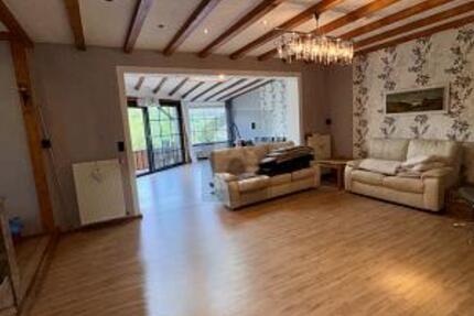 WOHNRAUM MIT ANLIEGERWOHNUNG UND POTENZIAL - Haus Sellerich | Angebot:25141946