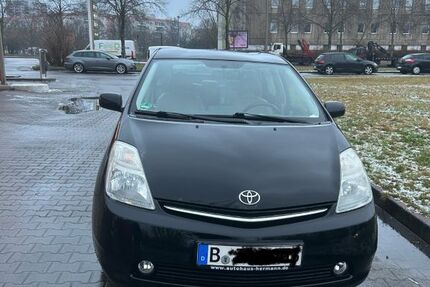 Toyota Prius 146.000 km 5.700 &euro; Berlin 13059