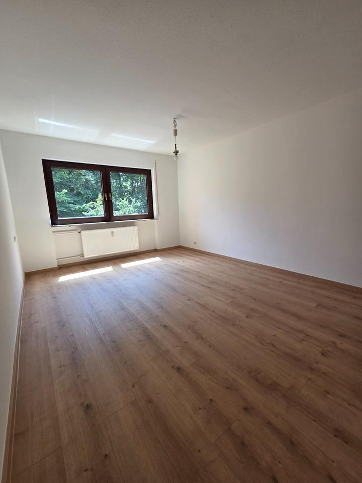 Großzügige 4-Zimmer-Eigentumswohnung mit Balkon