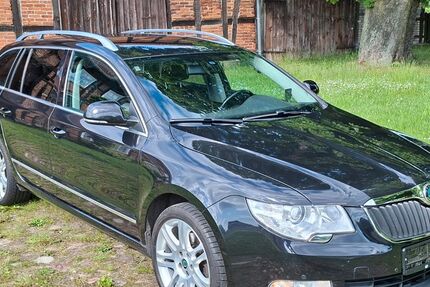 Skoda Superb 271.000 km 5.700 &euro; Kalbe (Milde) OT Mösenthin 39624