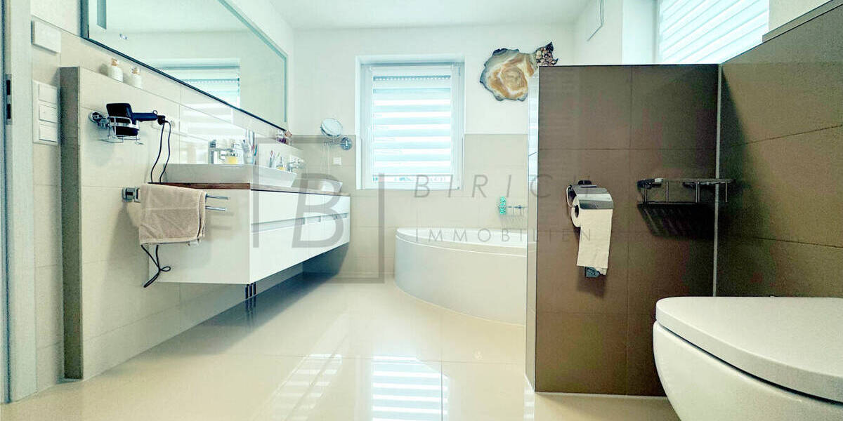 Doppelhaushälfte Bad Schussenried - 5 Zimmer, 138 m&sup2;, 530.000&euro; | Angebot:26017122